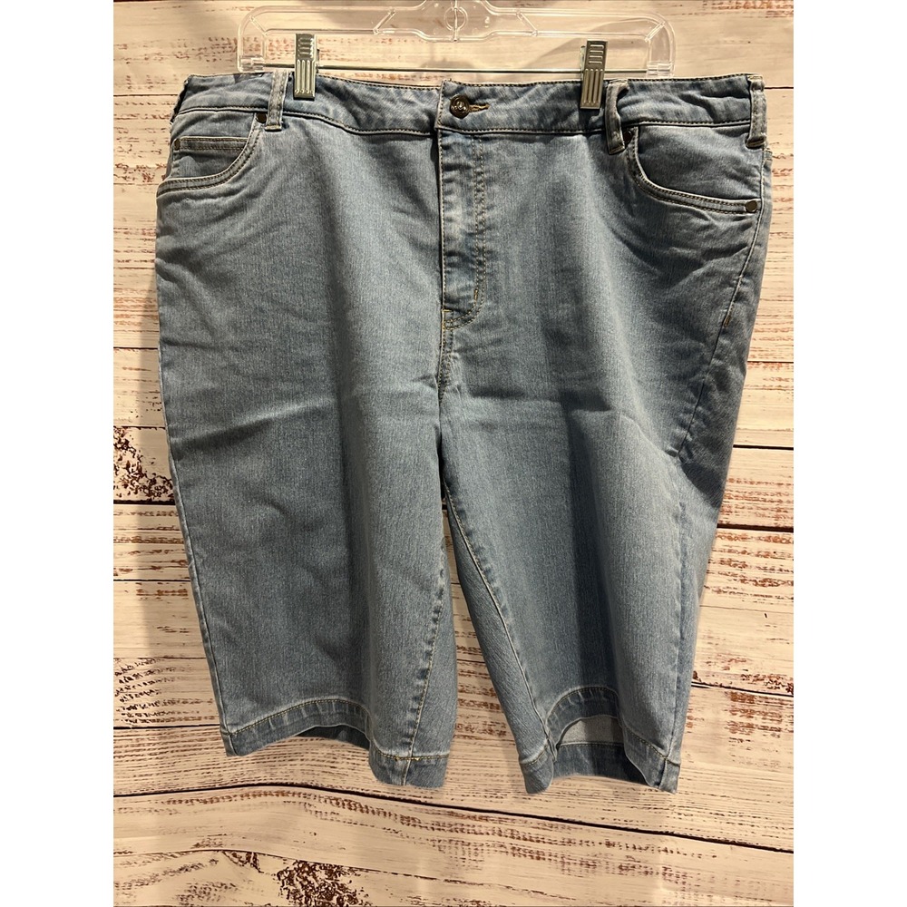 denim 24/7 Light Wash Bermuda Denim Jean Shorts Women's Size 18W NEW 49-6514-1